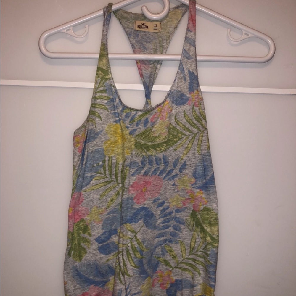 $6 W/Purchase Hollister Floral Twist Back Tank Top